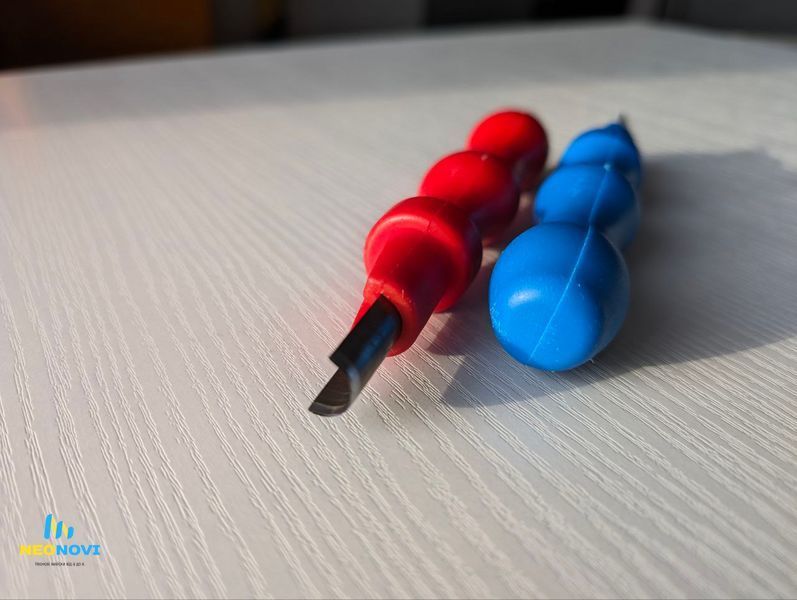 Ніж прямий для силіконового світлорозсіювача, для неону 2.0 (s-type) НІЖ-02 фото