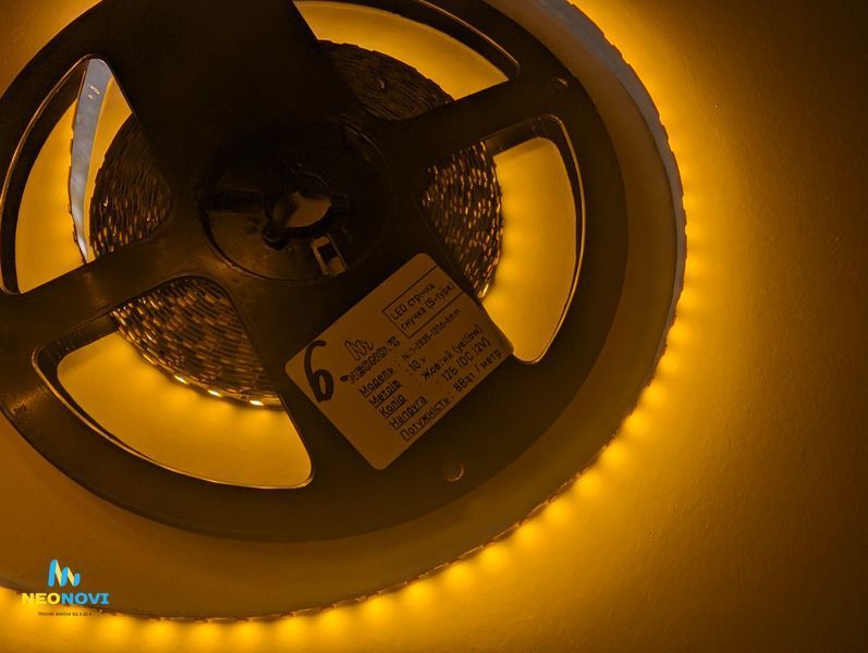 Світлодіодна LED стрічка 12 В - вологозахищена (гнучка s-type) для неонових та рекламних вивісок, Жовто-золотий ЛЕДГВ-007 фото