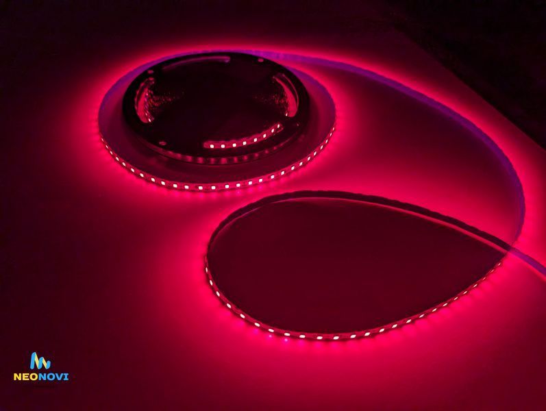 Світлодіодна LED стрічка 12 В - вологозахищена (гнучка s-type) для неонових та рекламних вивісок, Червоний ЛЕДГВ-012 фото