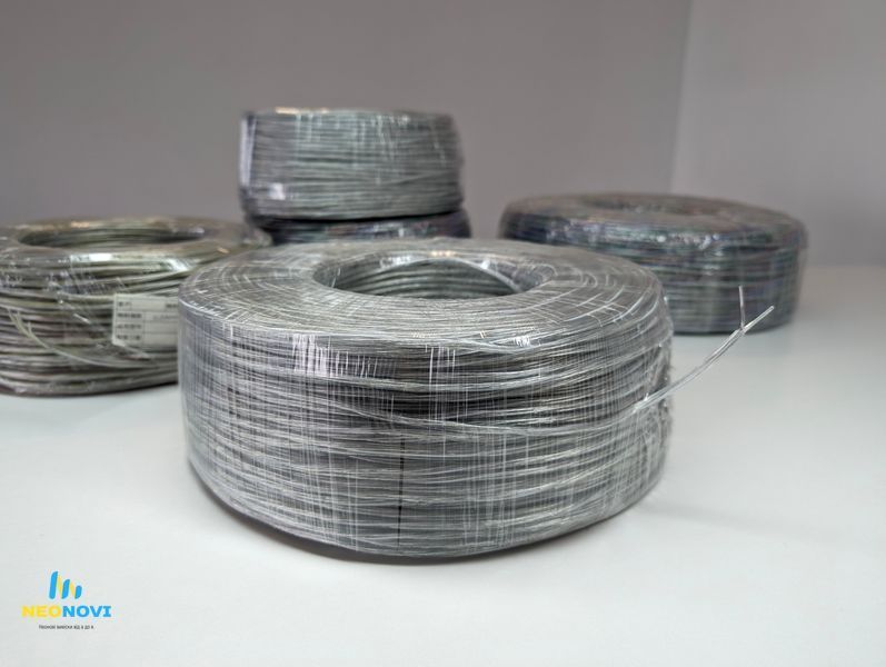3 жили з перерізом 0.3 мм.кв, для адресної LED стрічки, неонових вивісок та інших інтер*єрних вивісок з RGB, 2 м Двометровий кабель в прозорій ізоляції ДА-005 фото